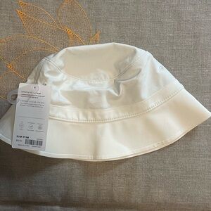 NWT Athleta Bucket Cap